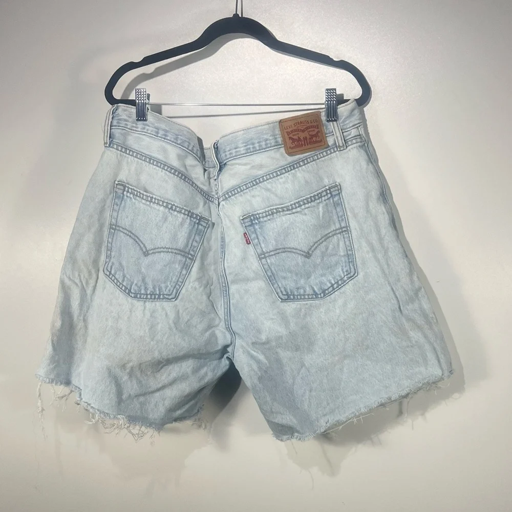 Levi’s 94 Baggy Raw Hem Cut Off Shorts Sz 33